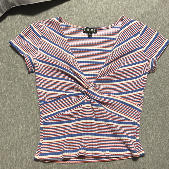 T.I.M.I.N.G Dillard Tops Bundle - Picture 3 of 4